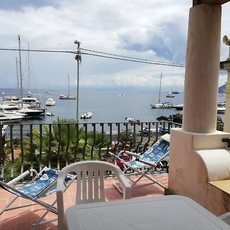 Casa Janca Sul Lungomare Di Marina Lunga Apartment
